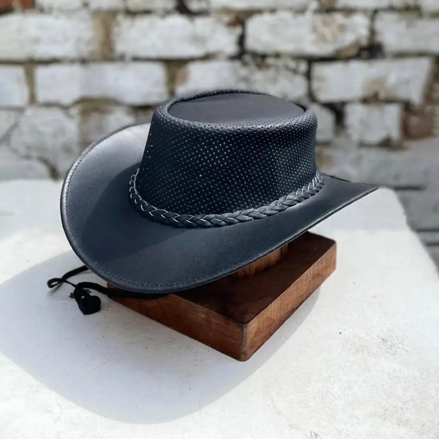 Australian Leather Outback Cowboy Hat – Perforated Breathable Lightw