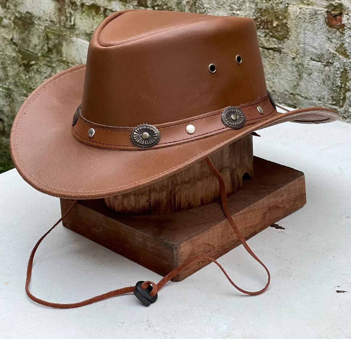 Australian Western Style Tan Bush Hat Leather Cowboy With Leather Band Concho