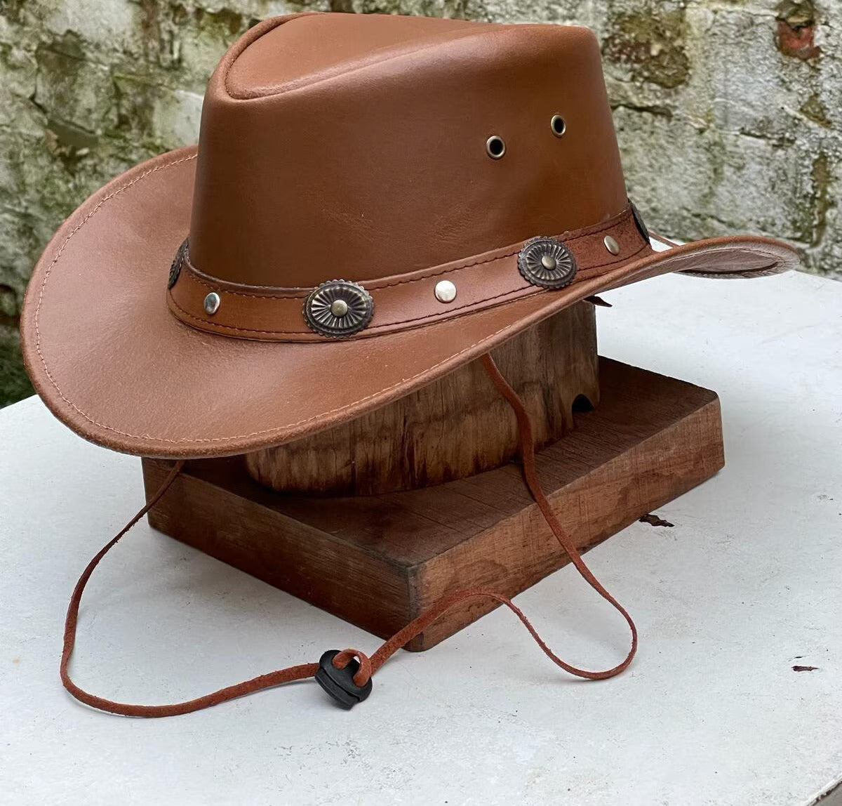 Australian Western Style Tan Bush Hat Leather Cowboy With Leather Band Concho